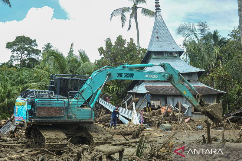 Kemarin, korban hilang di Sumbawa-Lombok Timur hingga respons bencana Sumatra
