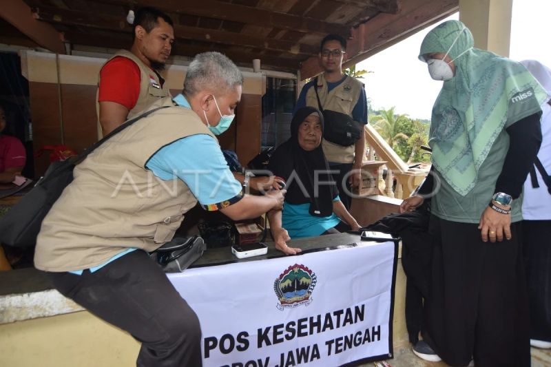 Pelayanan kesehatan bagi korban banjir di Padang