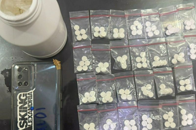 3 pelaku kasus peredaran obat keras tanpa izin di pesisir Karawang ditangkap