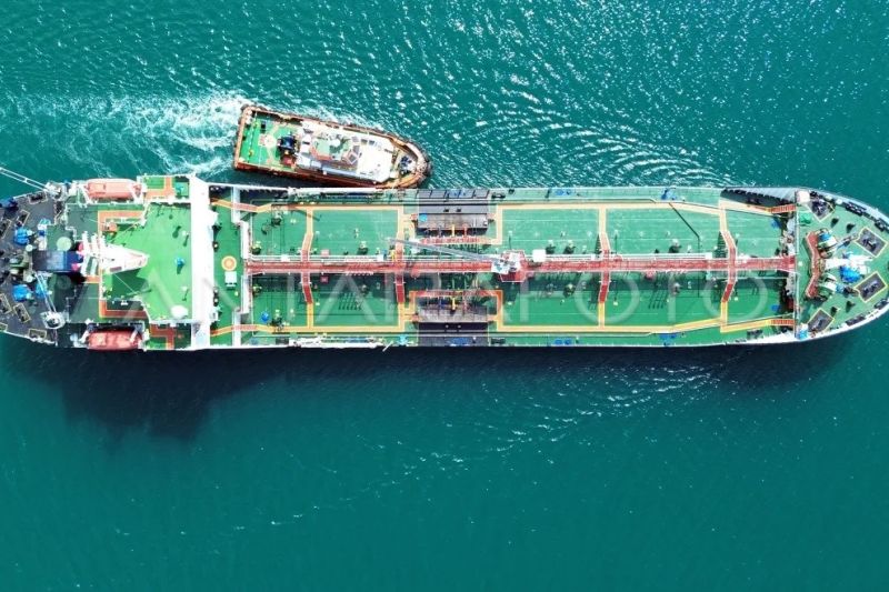 Pengiriman logistik dan BBM ke lokasi bencana