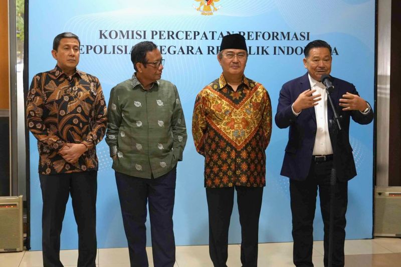 Otto ungkap paradoks profesi Polri yang dibenci tapi tetap diminati