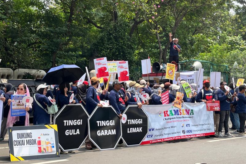 Pemerintah harus segera terapkan kebijakan cukai MBDK