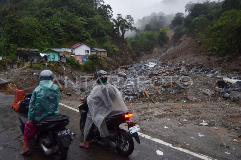 Kawasan jembatan kembar Padang Panjang pascabencana