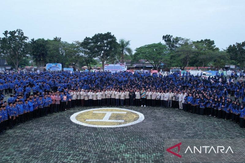 Setelah 16 tahun menunggu, ribuan honorer di Meranti akhirnya diangkat PPPK