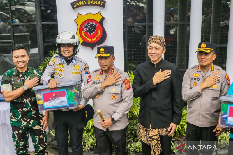 Kapolda Jabar tegaskan kehadiran polisi melayani masyarakat saat Nataru