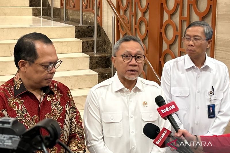 Zulhas targetkan Bantargebang Bekasi bebas sampah dalam dua tahun