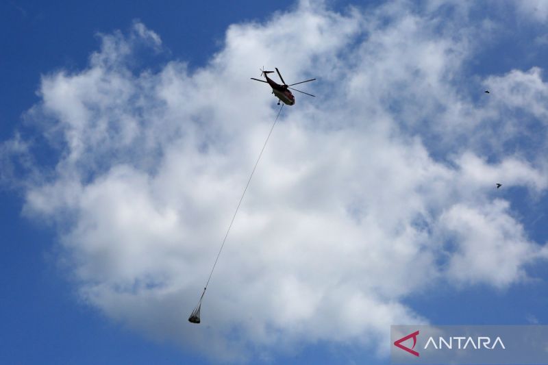 Seskab: Presiden kirim helikopter ke Aceh sejak pekan pertama bencana