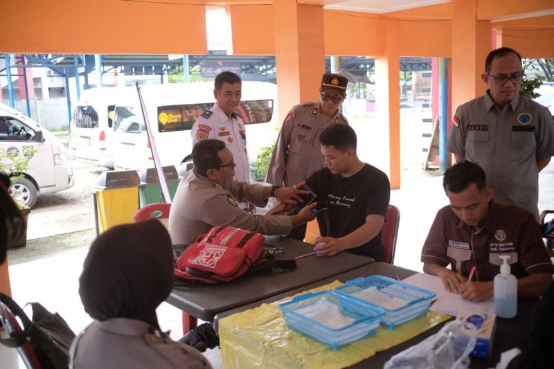 "Polantas Menyapa" sasar pengemudi angkutan umum di Kabupaten Tabalong