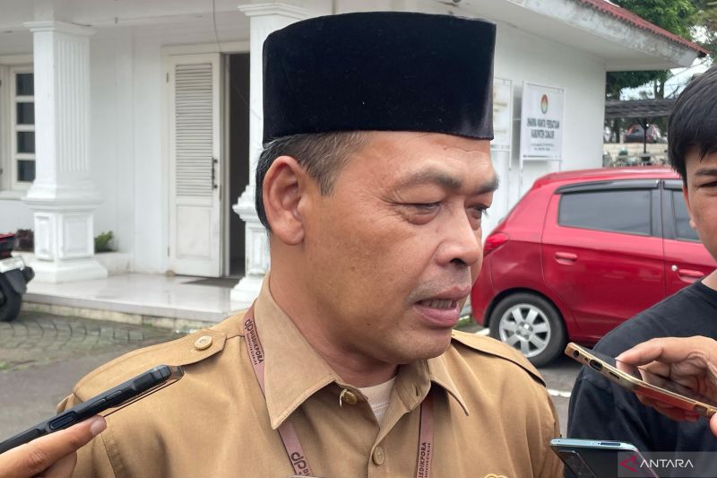 Disdikpora Cianjur wajibkan satuan pendidikan berlakukan piket