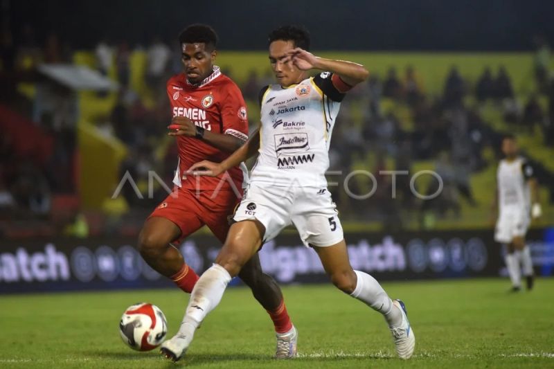 Semen Padang FC kalahkan Persija Jakarta
