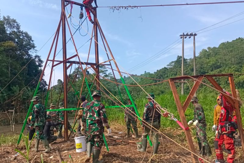 Pangdam XXI: Pembangunan Jembatan Gantung Garuda di Tanggamus capai 45 persen