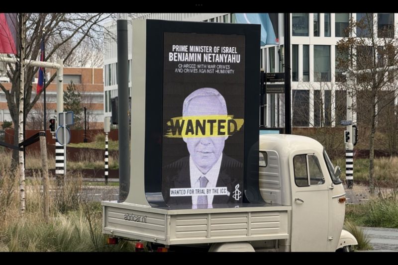 Aktivis London sebarkan poster PM Netanyahu dengan tulisan 'Dicari'