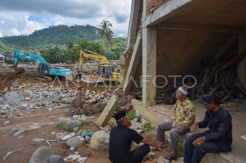 Masa transisi dan pemulihan pascabencana di Padang