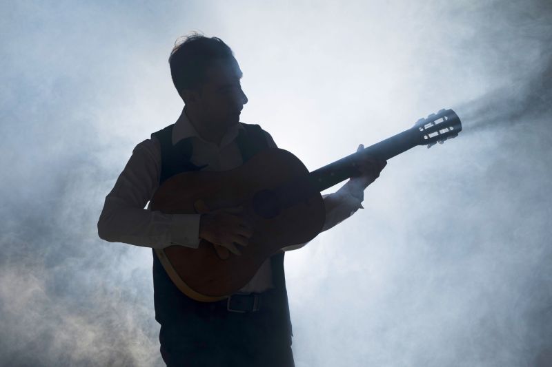 Kemenkum: Pemutaran lagu Natal di ruang komersial tetap kena royalti