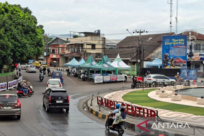 Jalur ke Puncak Bogor ditutup saat malam tahun baru