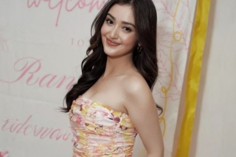 Ranty Maria-Rayn Wijaya menikah: lima sahabat jadi pendamping