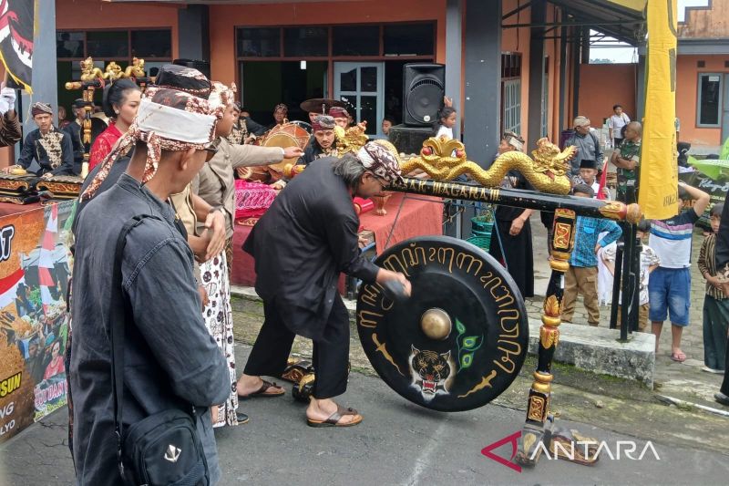 BAIC hadirkan BJ30 Hybrid perdana di GIIAS Semarang 2025