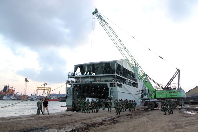 Pelindo Multi Terminal layani kapal bantuan korban bencana di Belawan