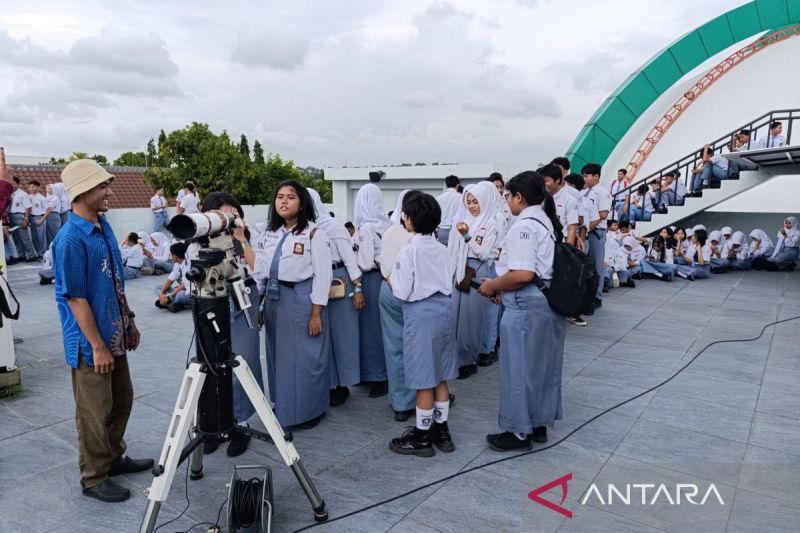 BAIC hadirkan BJ30 Hybrid perdana di GIIAS Semarang 2025