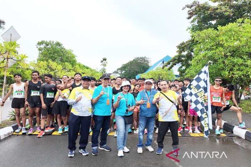 Semangat kebersamaan di IKA MM ULM Fun Run 2026