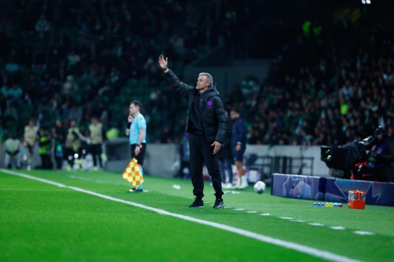 Enrique kecewa PSG kalah dari Sporting