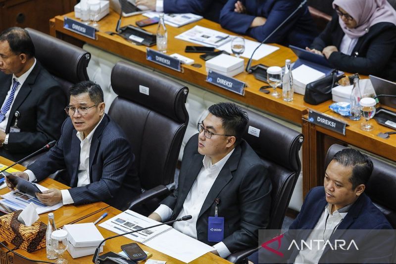 Dirut sebut jadikan ANTARA ekosistem informasi negara saat rapat DPR