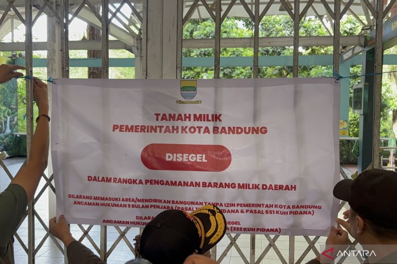 Keren! YMT patuhi penyegelan Bandung Zoo