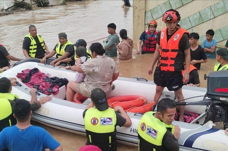 Lima belas tewas, delapan hilang akibat banjir, longsor di Filipina