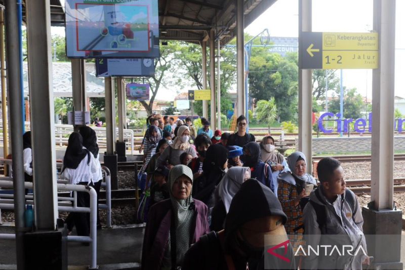 KAI Daop 3 Cirebon mencatat 24.568 tiket angkutan Lebaran terjual