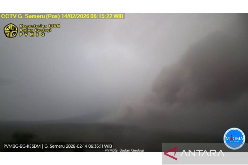 Gunung Semeruluncurkan awan panas sejauh 6 km