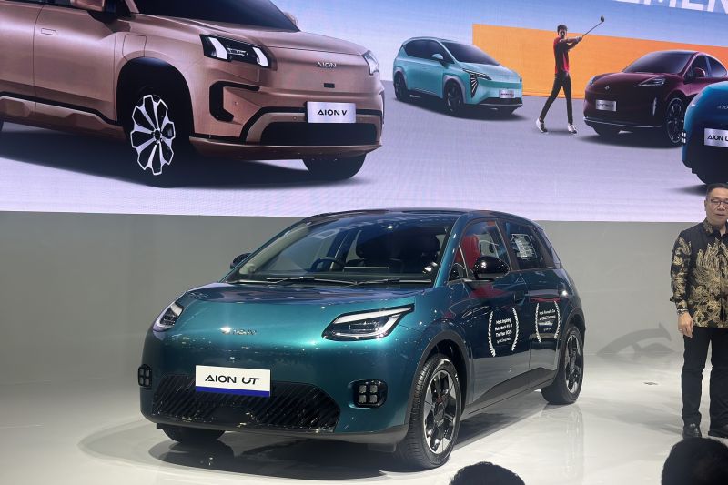 GAC AION Hyptec HT dan AION UT sabet penghargaan di IIMS 2026