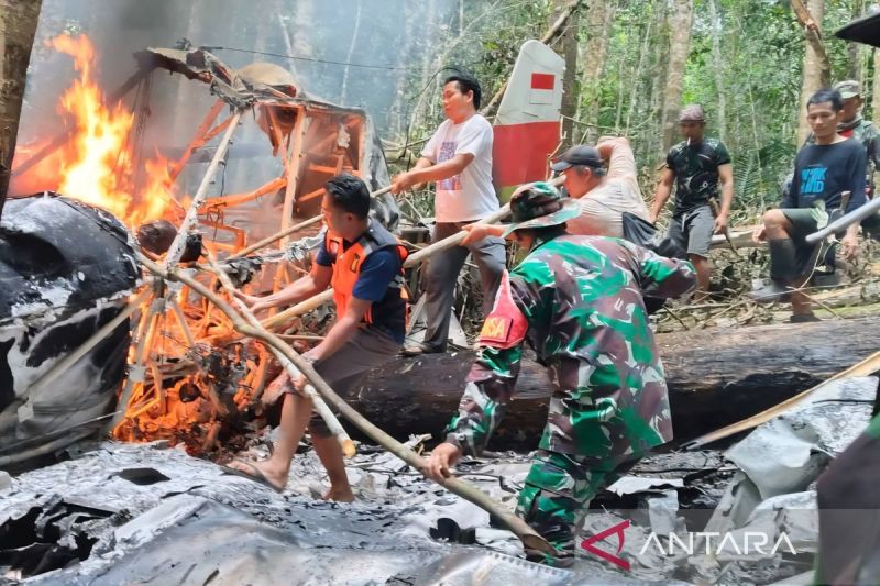 Jenazah pilot Pelita Air yang jatuh di Nunukan berhasil dievakuasi