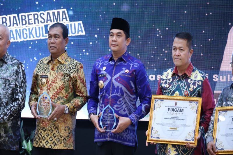 Tanah Bumbu wins two awards in budget performance