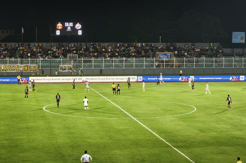 Super League  - Bhayangkara bungkam Semen Padang 4-0