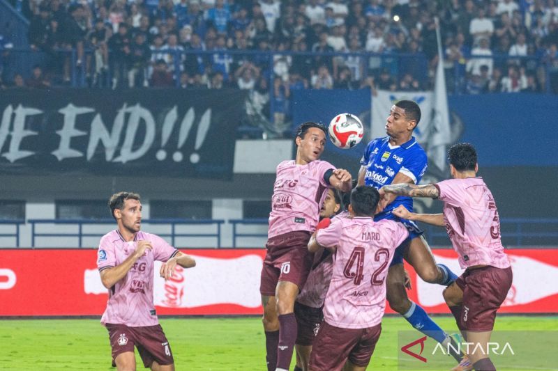 Super League  -Persib Bandung bungkam Persik 3-0 tanpa balas