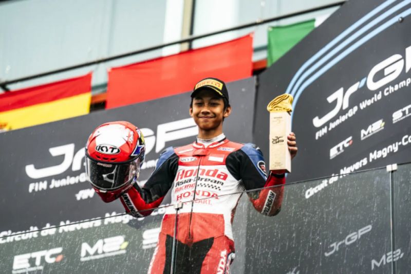 Pembalap Indonesia Kiandra Ramadhipa tampil di Moto3 Junior