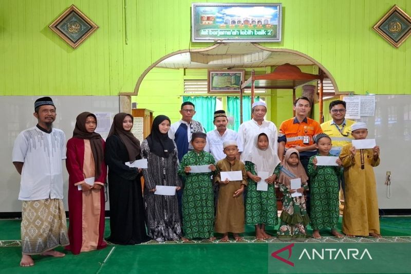 PT Pelsart Tambang Kencana's Ramadan program successful