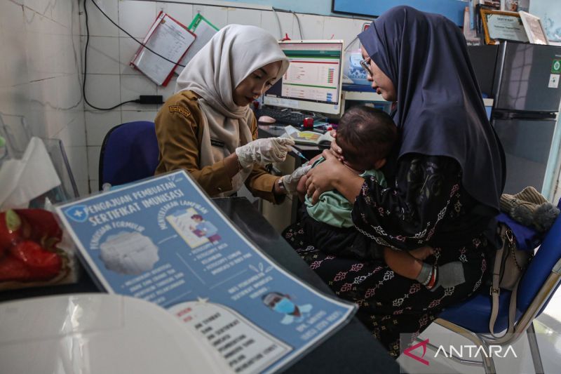 Measles cases rise, Indonesia urges vigilance among health workers