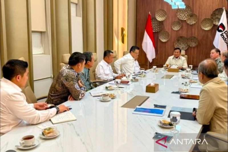 Di Wisma Danantara, Presiden pimpin ratas bahas hilirisasi hingga WtE