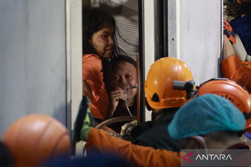Kecelakaan kereta api di Bekasi Timur - ANTARA Sultra