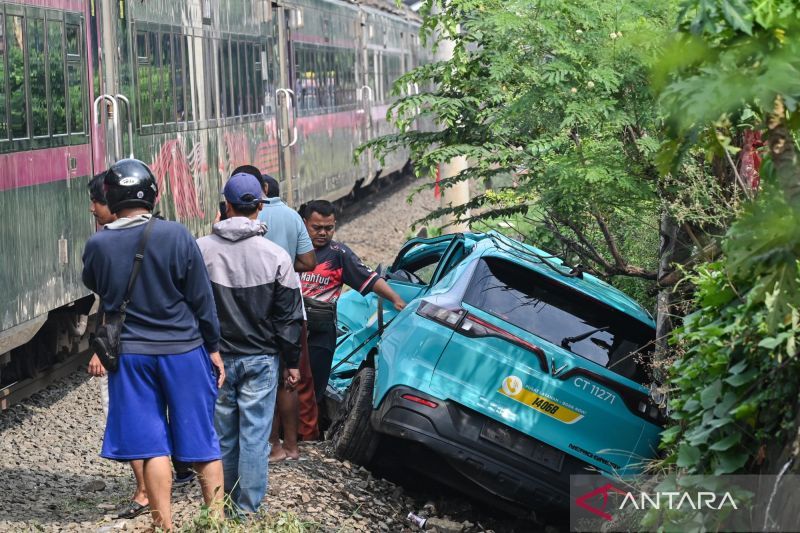 Polisi tetapkan sopir taksi sebagai pihak lalai dalam kecelakaan KRL