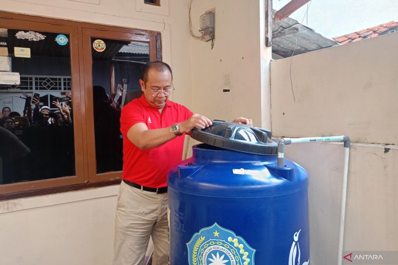 PAM Jaya siagakan mobil tangki air selama perbaikan jaringan