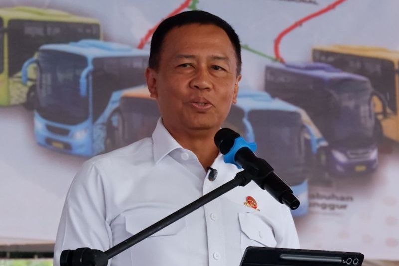 Indonesia pushes mass transit to cut fuel subsidy costs - ANTARA News