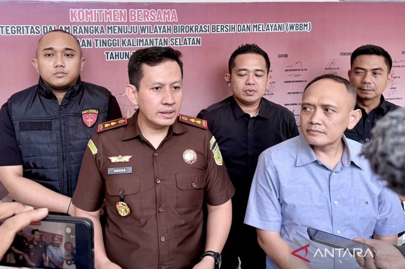 Jaksa tangkap PNS di ESDM Kalsel diduga korupsi izin tambang