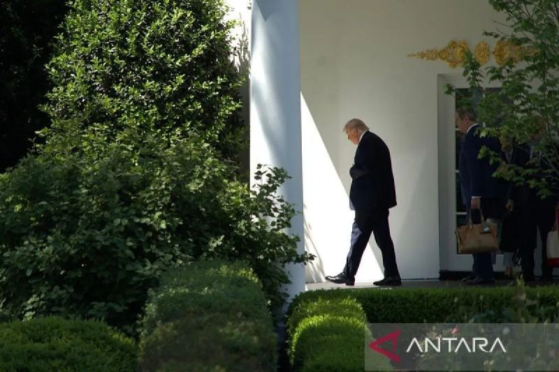 Trump kembali klaim Selat Hormuz sebagai wilayah AS