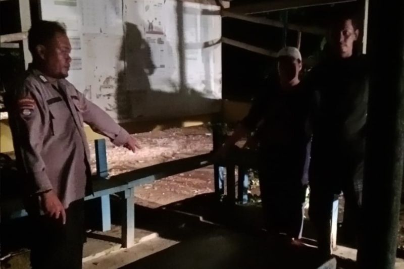 Pasangan suami istri tersambar petir di Simalungun, seorang meninggal