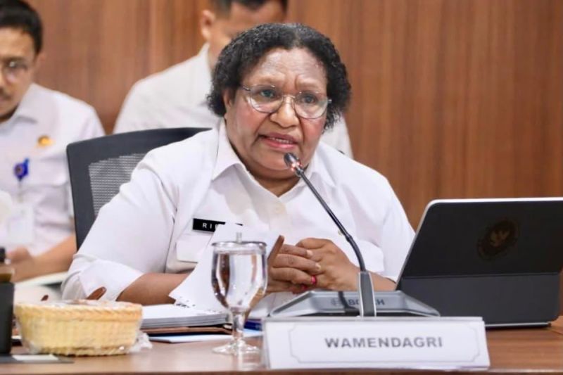 Wamendagri evaluasi tata kelola program MBG di Kabupaten Jayapura