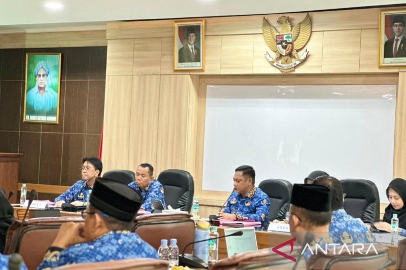 Pemkab Bekasi targetkan pembangunan infrastruktur fisik  pada semester kedua 2026