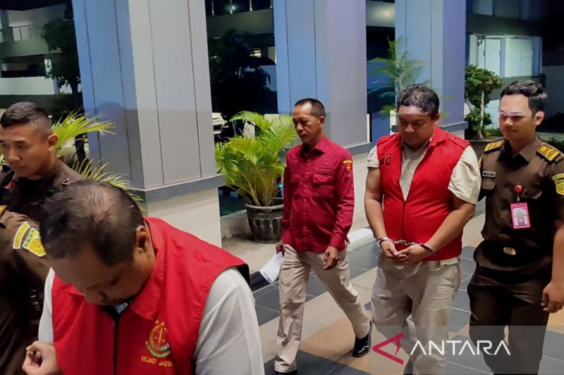 Kejati Jatim tetapkan tiga tersangka dugaan korupsi KUR di Jember
