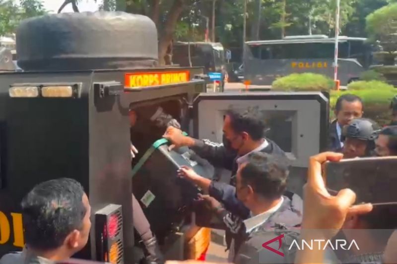 Polisi sita emas batangan 74 kg hasil penggeledahan di Bogor